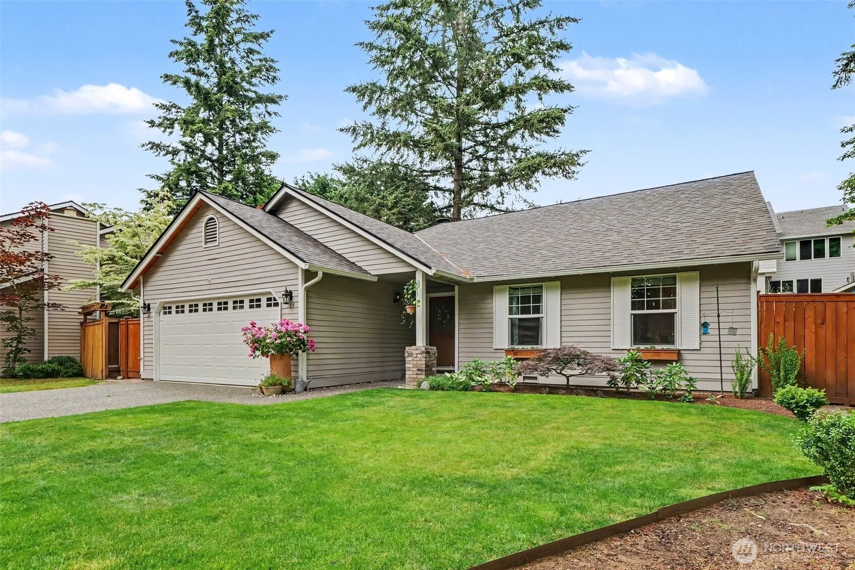 Property photo for 104 Bremerton Place Ne, Renton photo 3