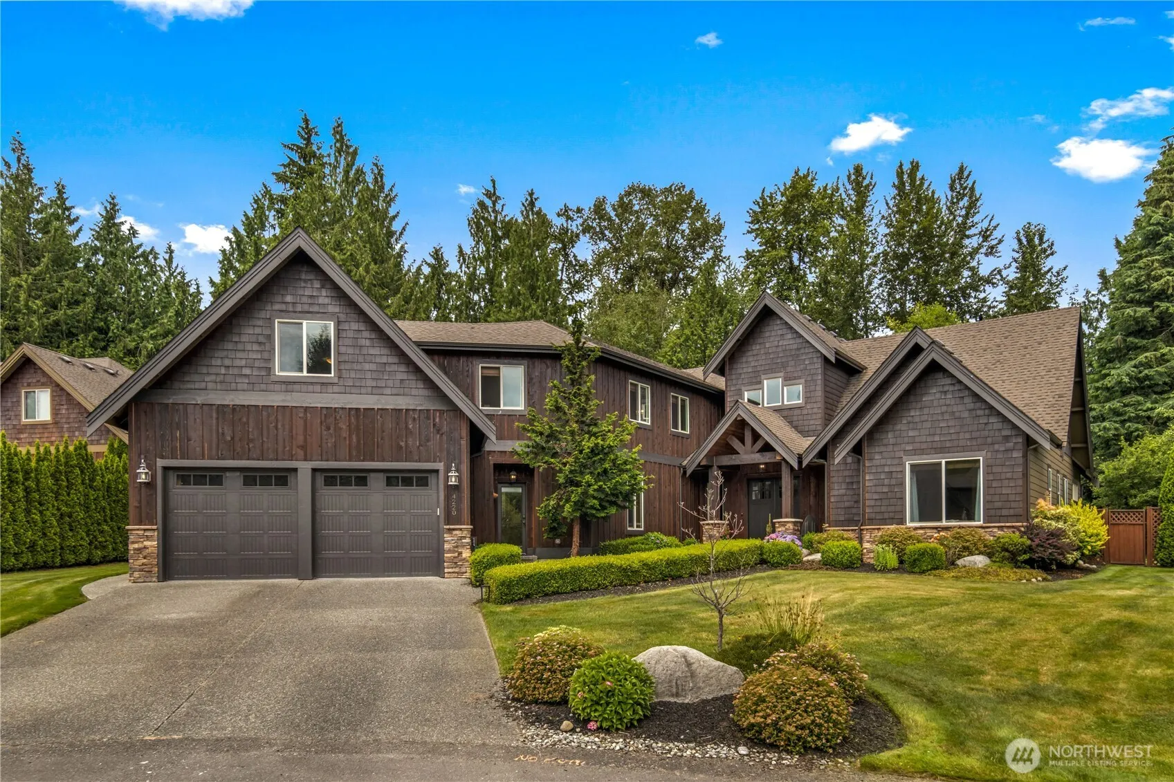 Property photo for 4220 121st Drive Ne, Lake Stevens