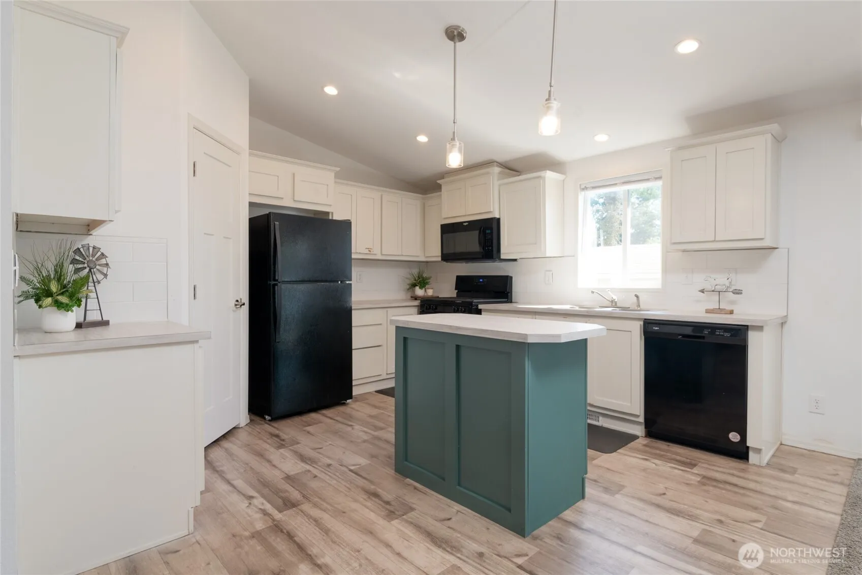 Property photo for 23708 Locust Way #64, Bothell photo 5