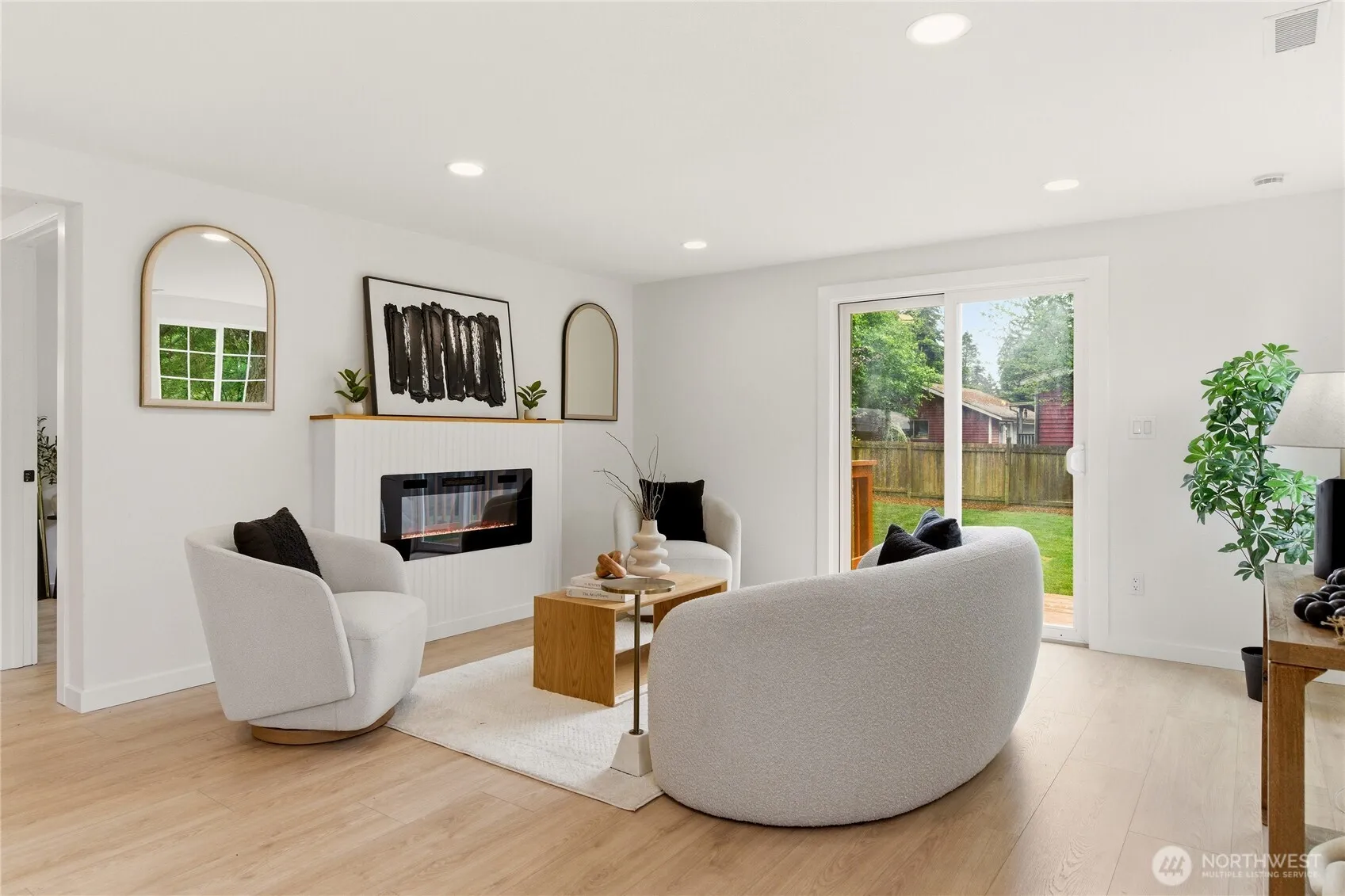 Property photo for 12425 9th Drive Se, Everett photo 5