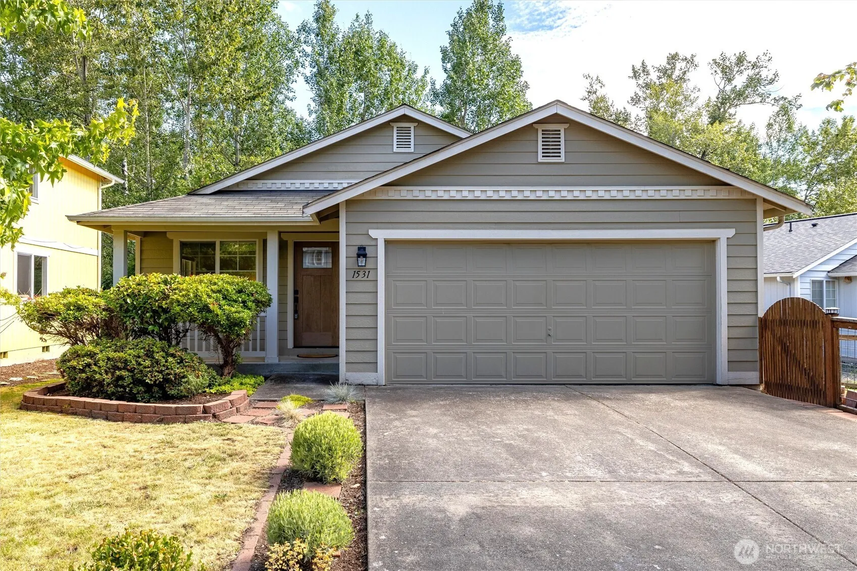 Property photo for 1531 Fruitland Drive, Bellingham photo 2