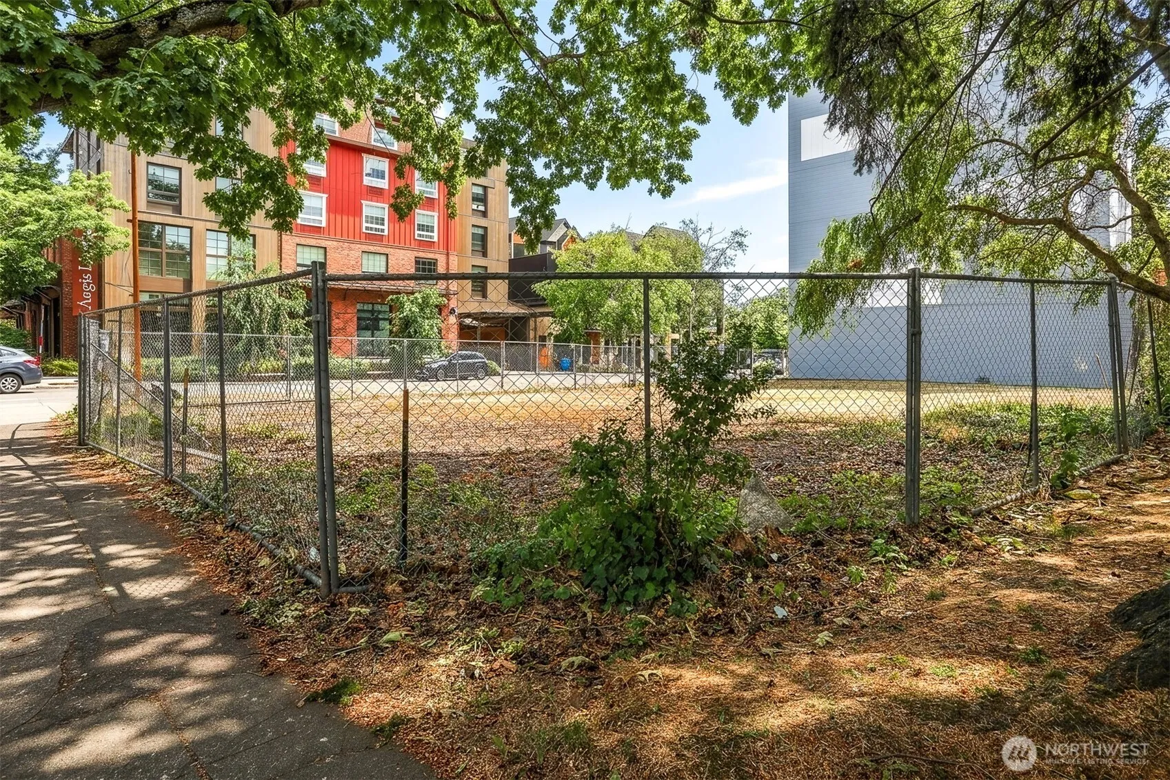 Property photo for 1103 Nw Market Street, Seattle photo 4
