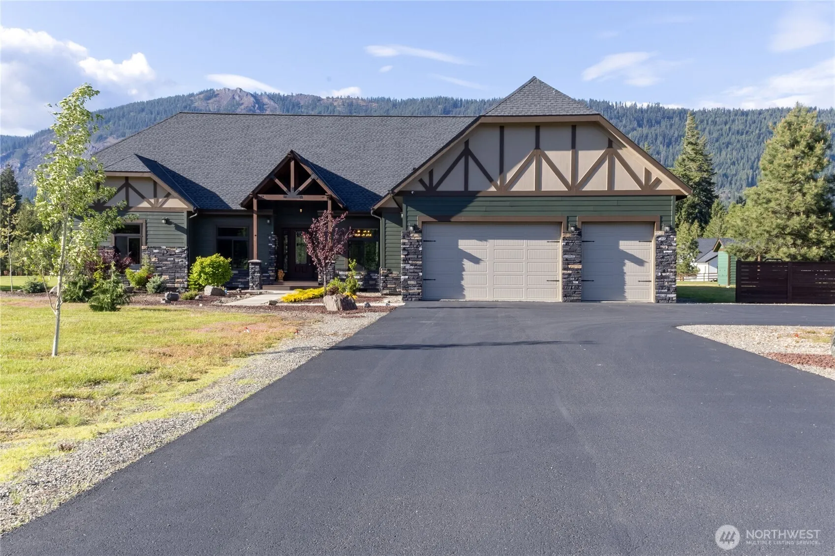 Property photo for 1550 Old Cedars Road, Cle Elum photo 3