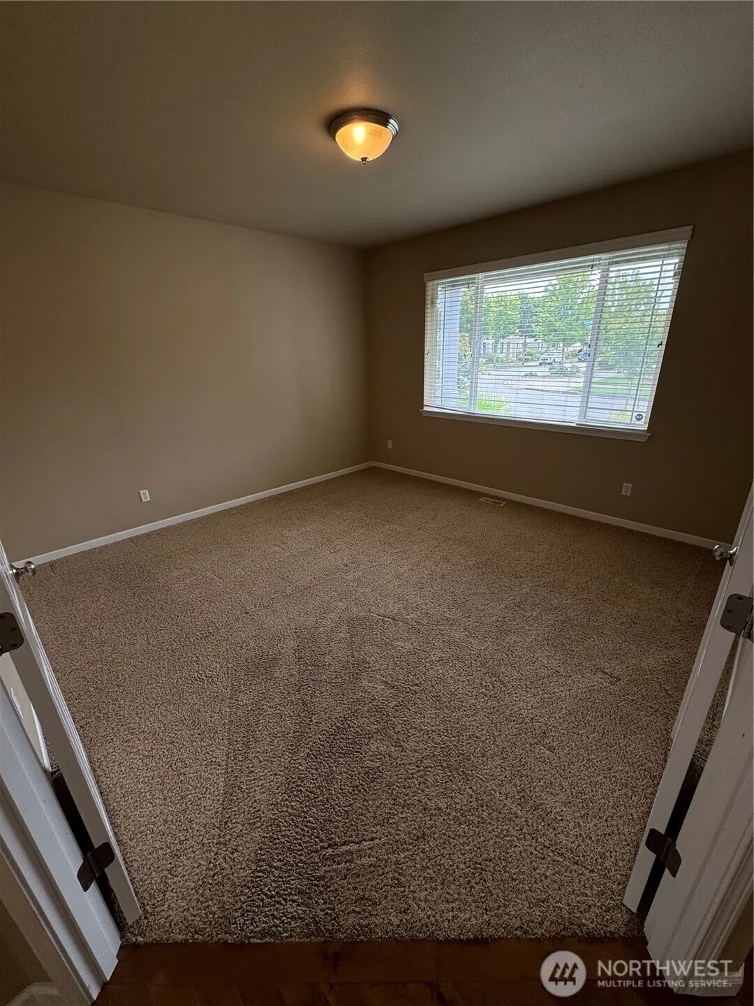 Property photo for 7644 Kodiak Avenue, Lacey photo 3