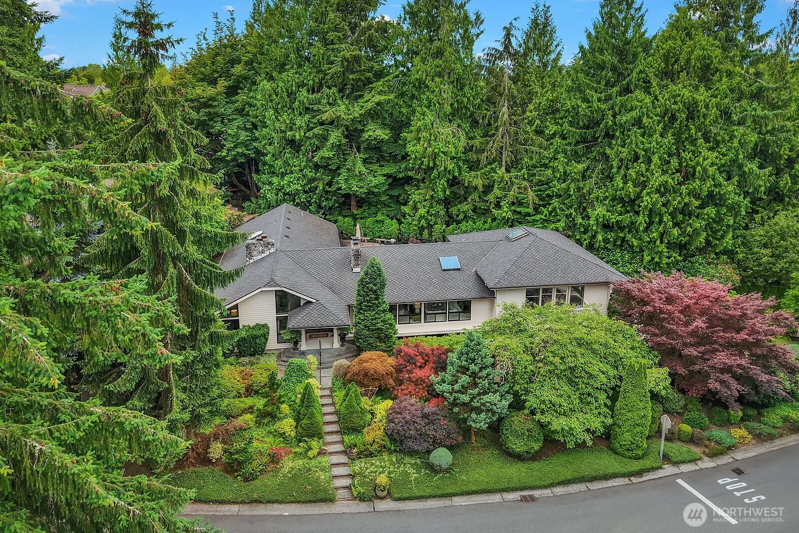 Property photo for 2725 Sahalee Drive W, Sammamish