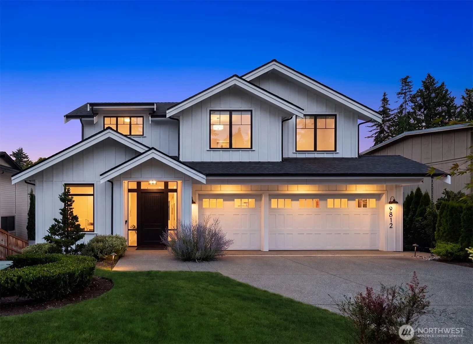 Property photo for 9812 Ne 31st Street, Bellevue