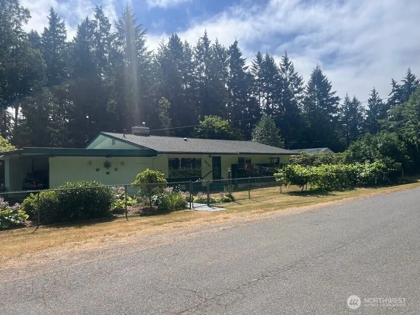 Property photo for 4430 Pine Avenue Ne, Bremerton