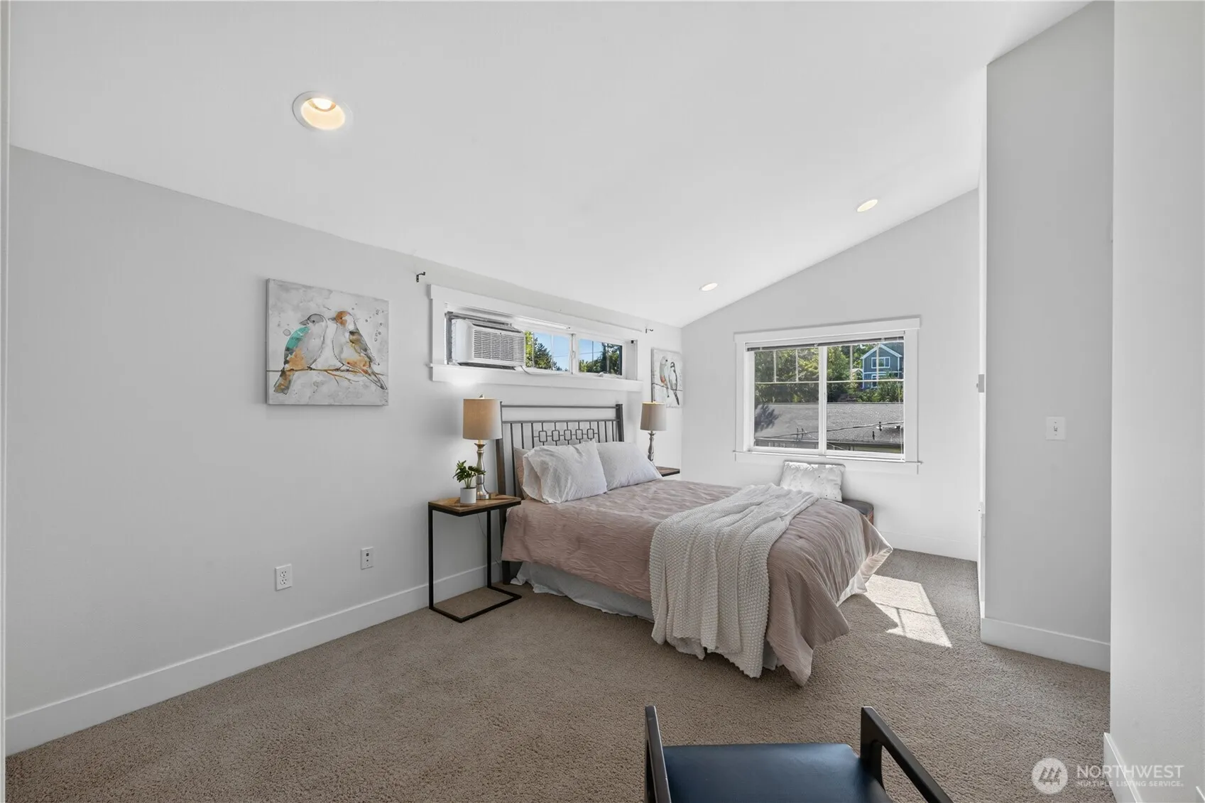 Property photo for 5013 40th Avenue Ne, Seattle photo 5