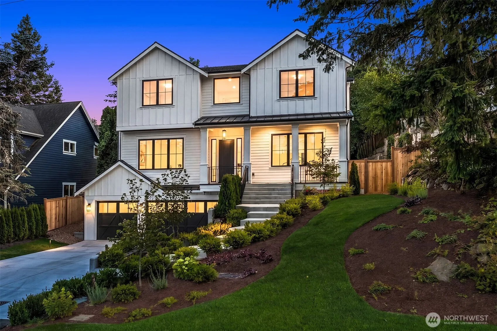 Property photo for 10415 Se 13th Street, Bellevue