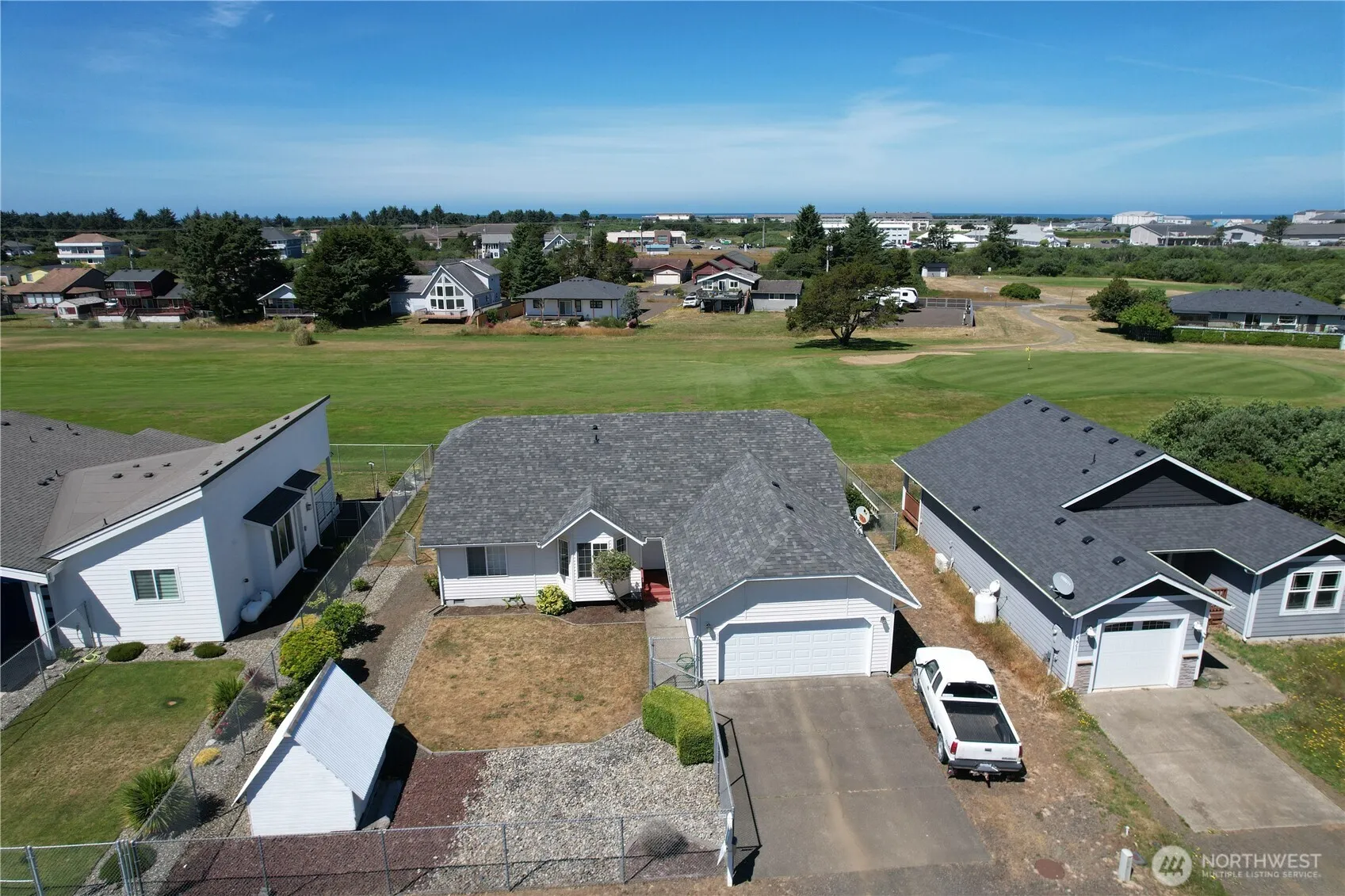 Property photo for 567 Puffin Avenue Ne, Ocean Shores