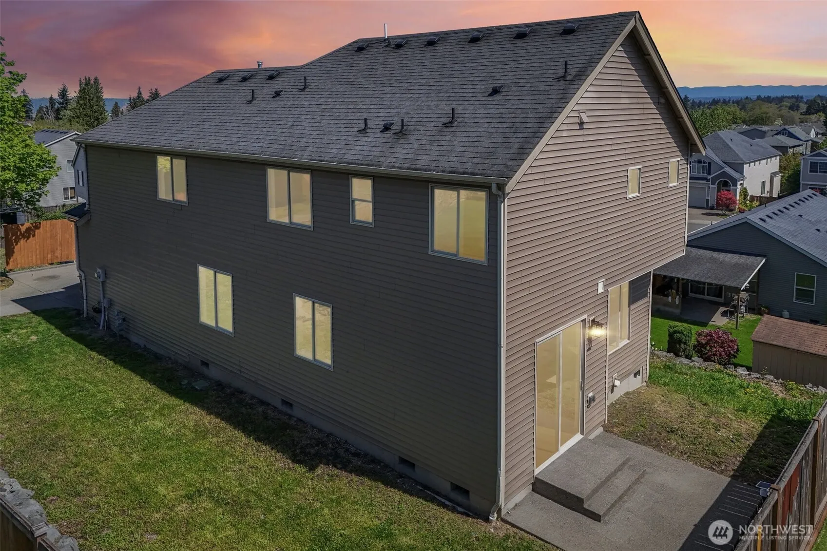 Property photo for 4051 E J St, Tacoma photo 2