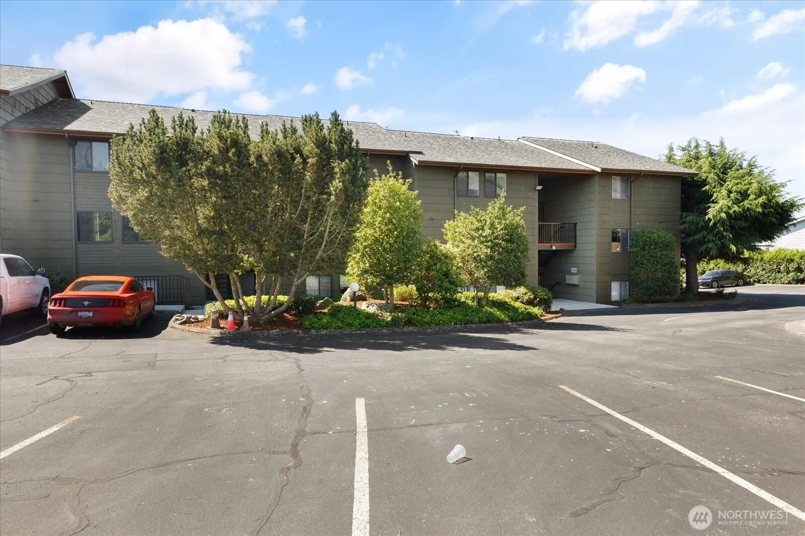 Property photo for 270 Se Barrington Drive #b305, Oak Harbor photo 4