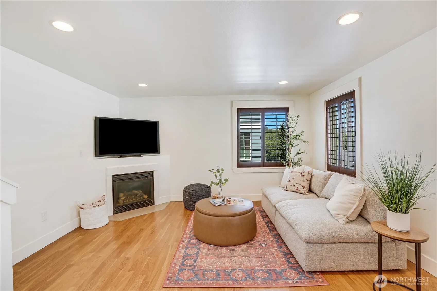Property photo for 4851 A Delridge Way Sw, Seattle photo 5