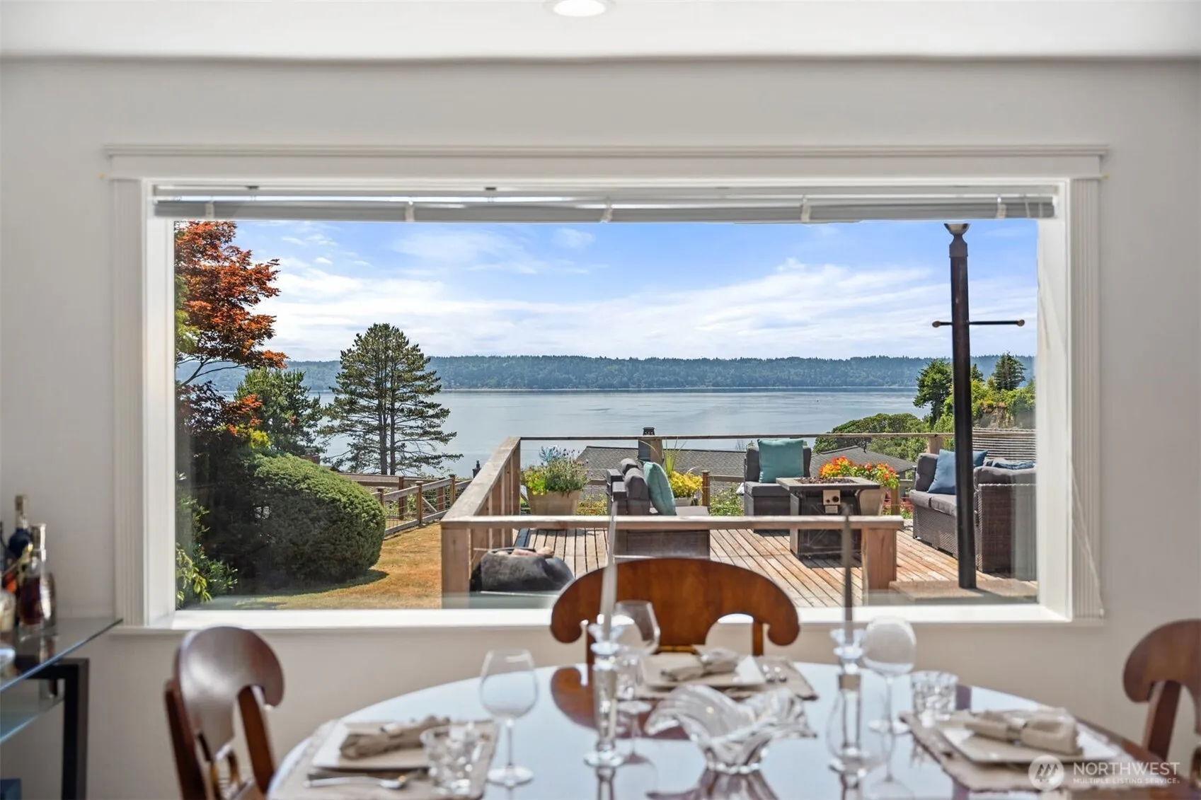 Property photo for 10825 Marine View Drive Sw, Seattle photo 4