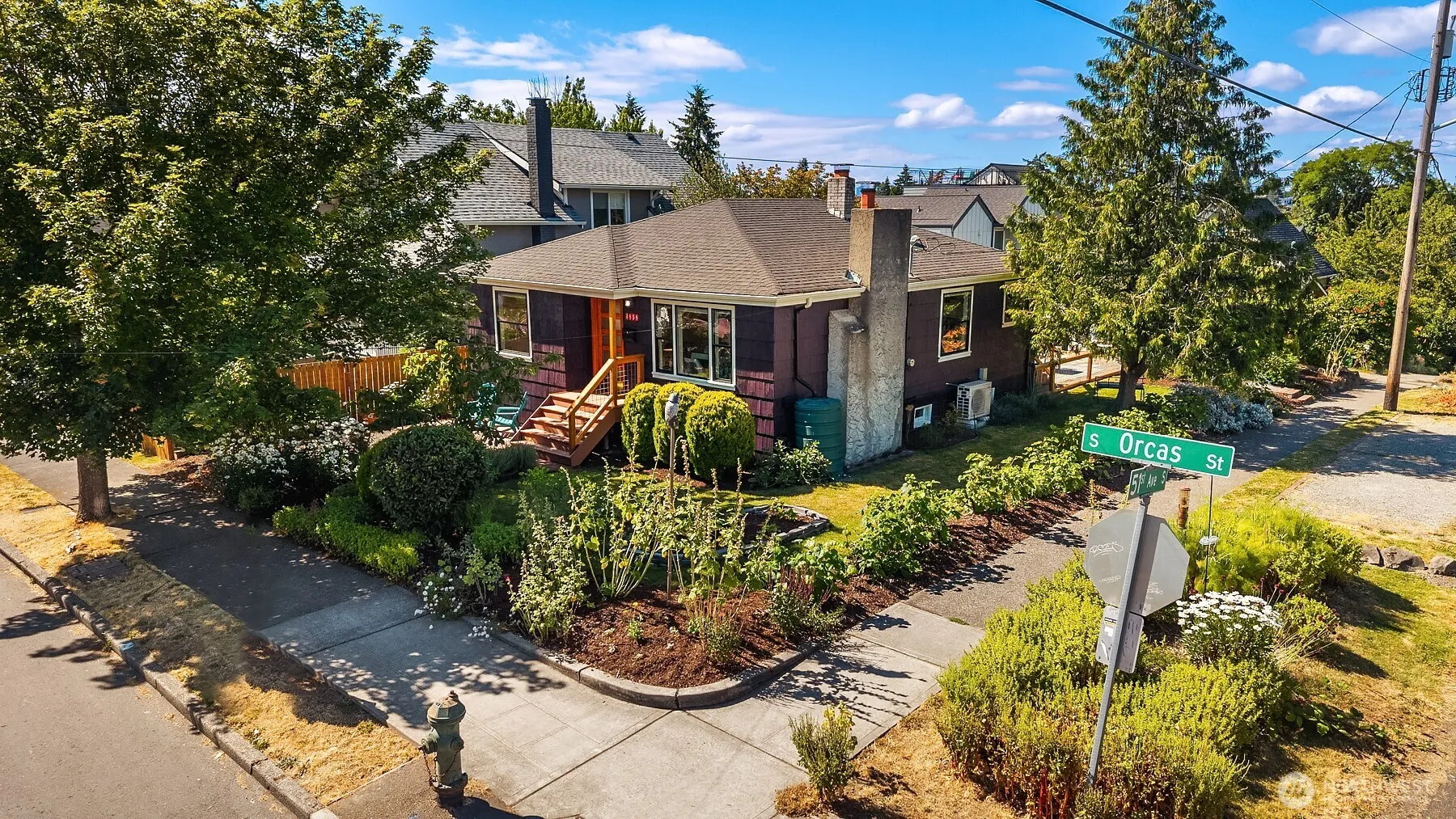 Property photo for 4858 S Orcas Street, Seattle photo 4