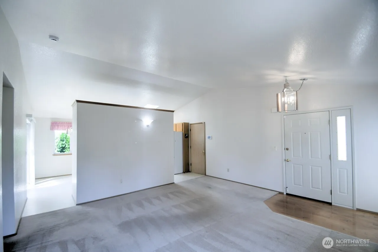 Property photo for 2725 27th Avenue Sw, Olympia photo 4