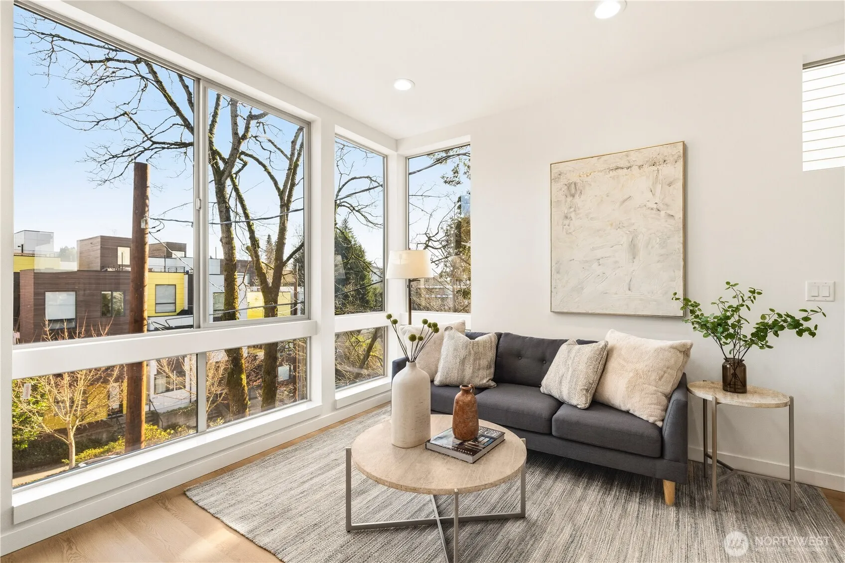 Property photo for 3819 B Fremont Avenue N, Seattle photo 4