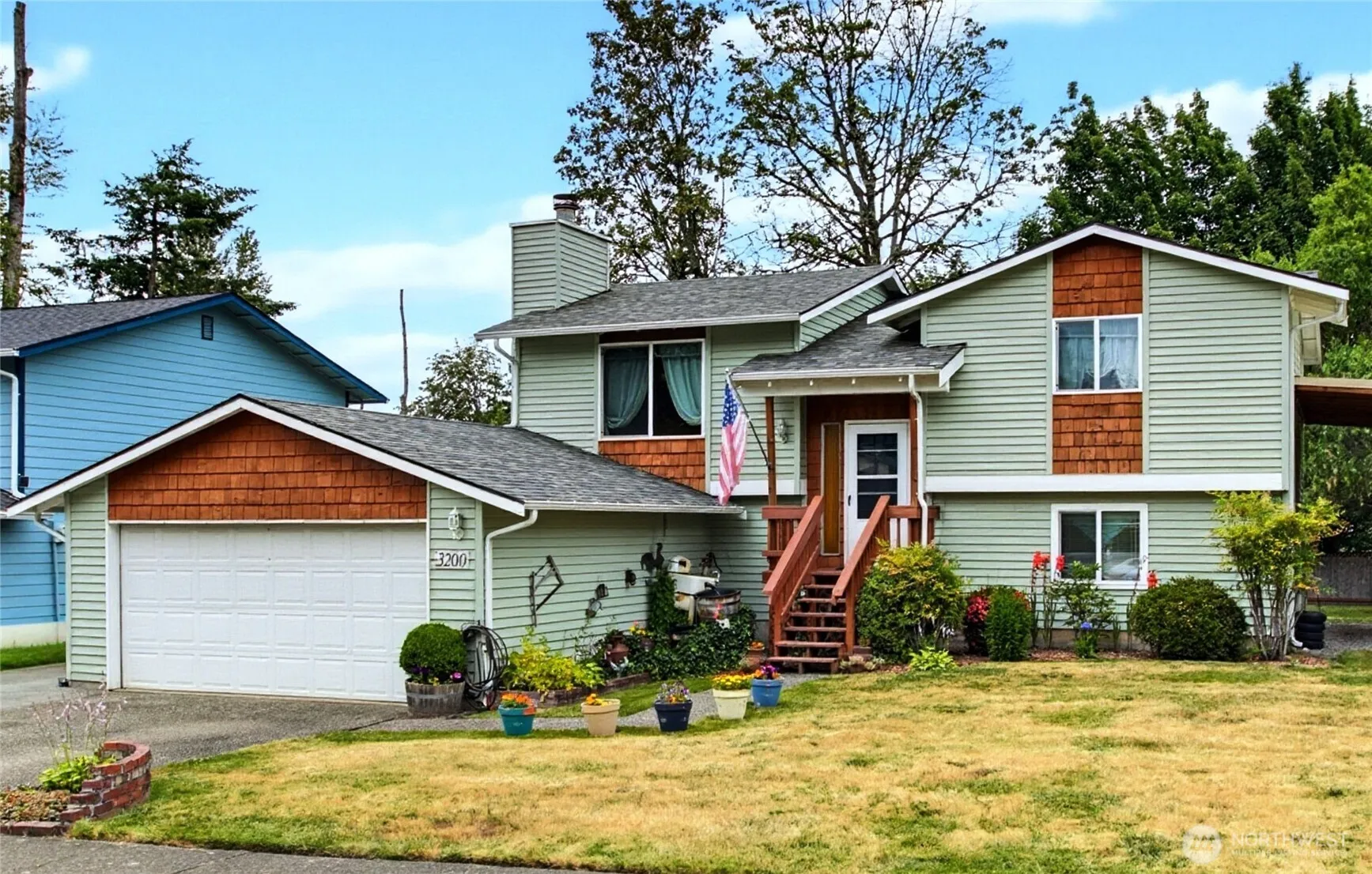 Property photo for 3200 Se 20th Court, Renton