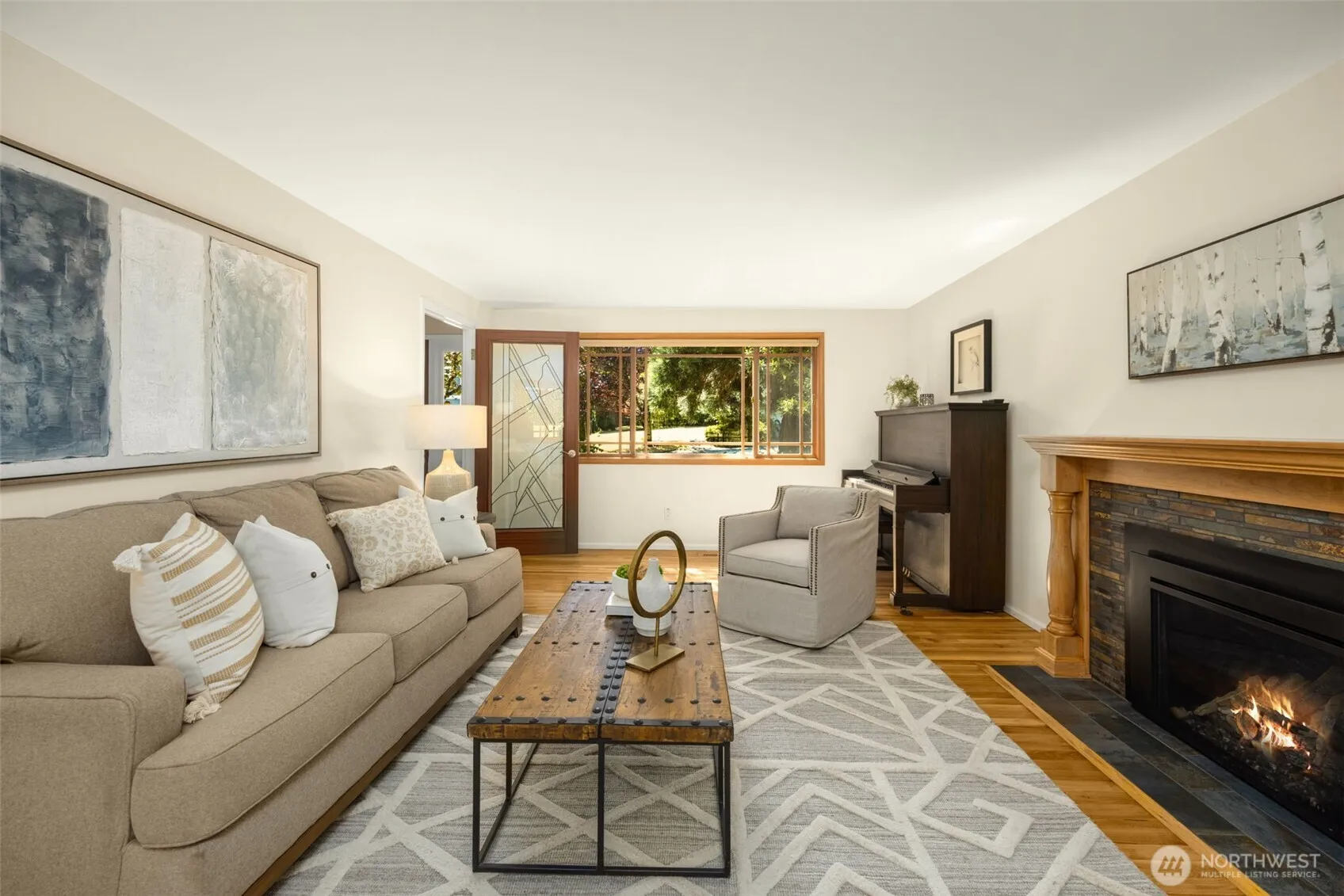 Property photo for 7616 Se 37th Place, Mercer Island photo 5
