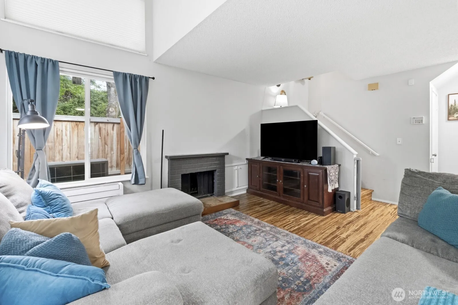 Property photo for 8442 26th Avenue Sw #a, Seattle photo 5
