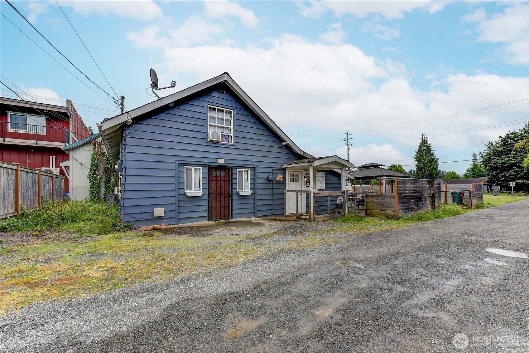 Property photo for 112 Cascade Avenue, Granite Falls photo 2