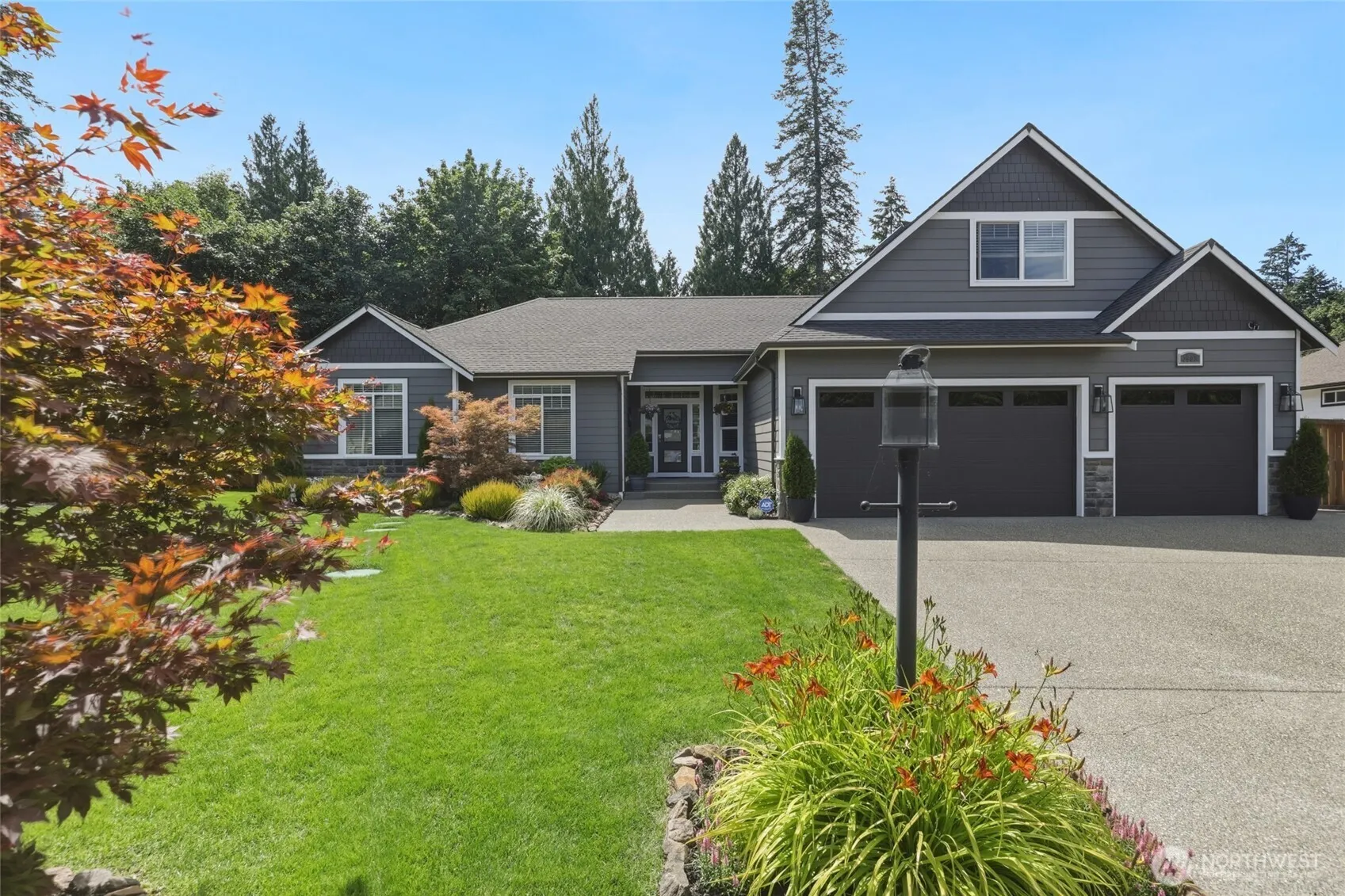Property photo for 2907 Hawk Lane Se, Olympia