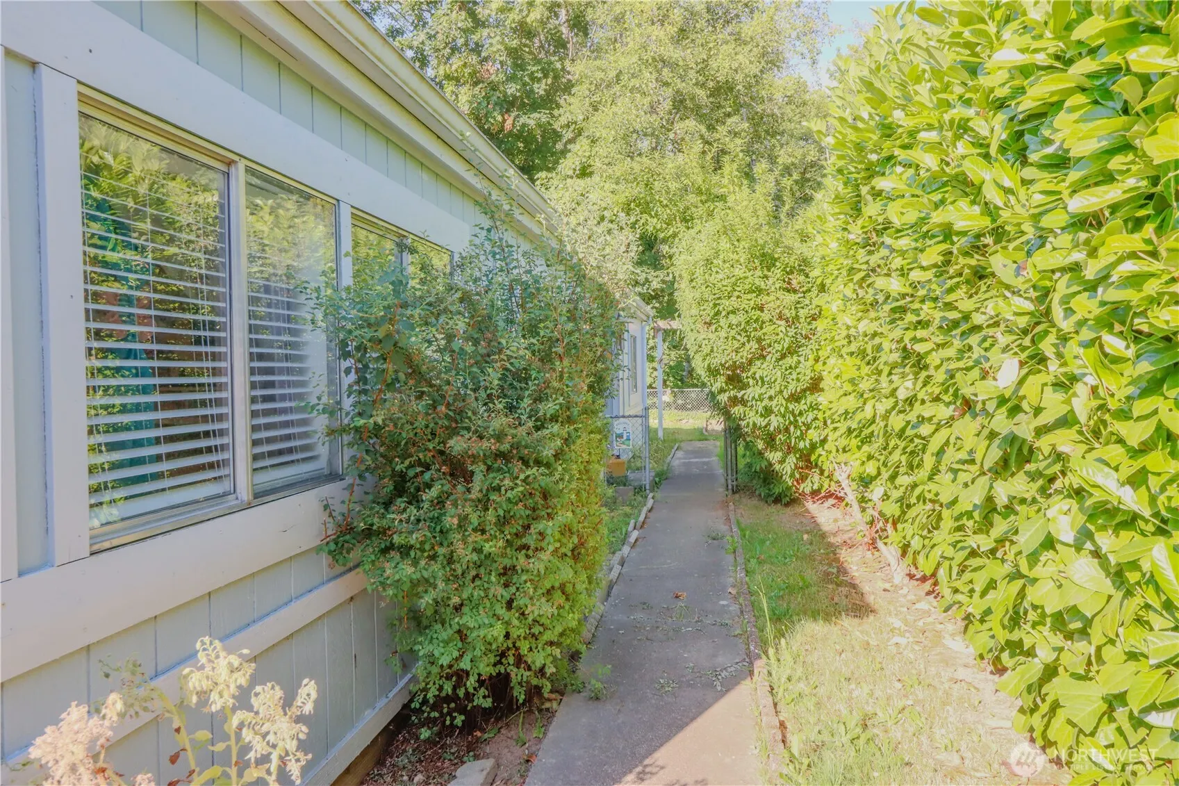 Property photo for 1298 Ne Steele Creek Drive, Bremerton photo 3
