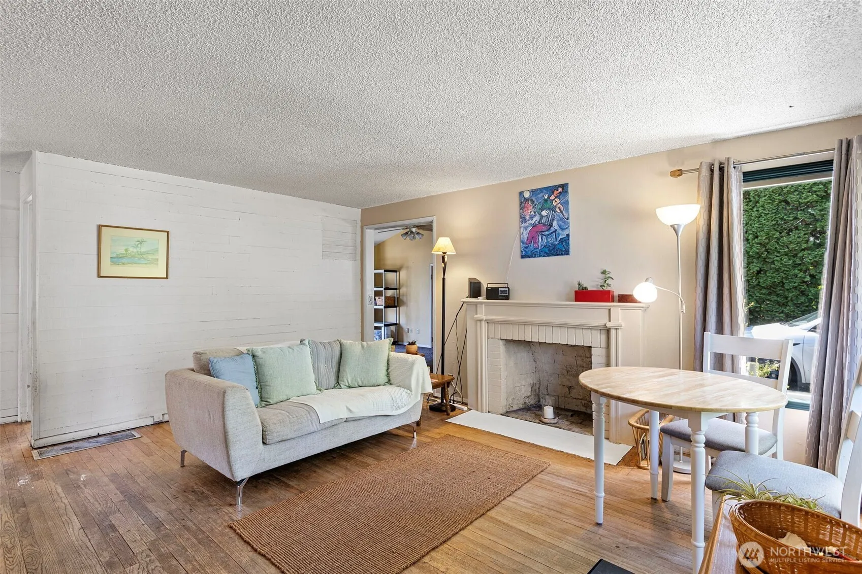 Property photo for 18042 10th Avenue Ne, Shoreline photo 3