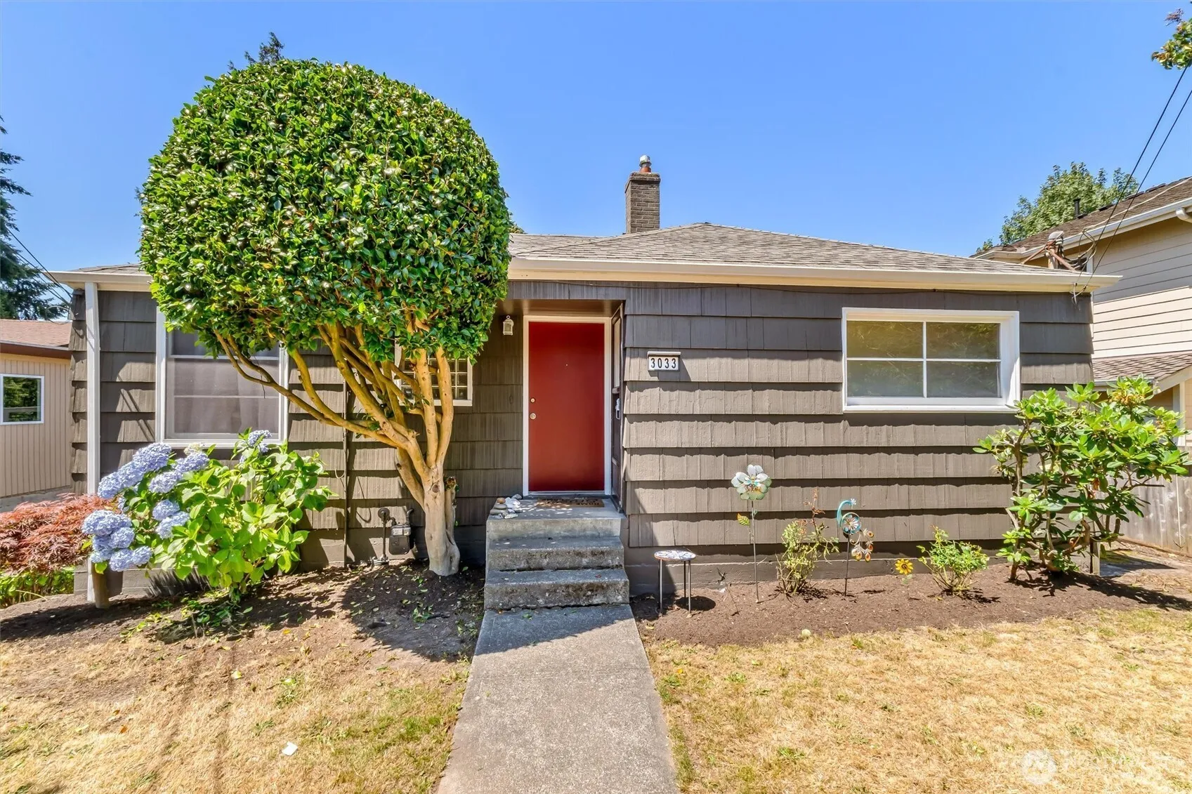 Property photo for 3033 31st Avenue W, Seattle