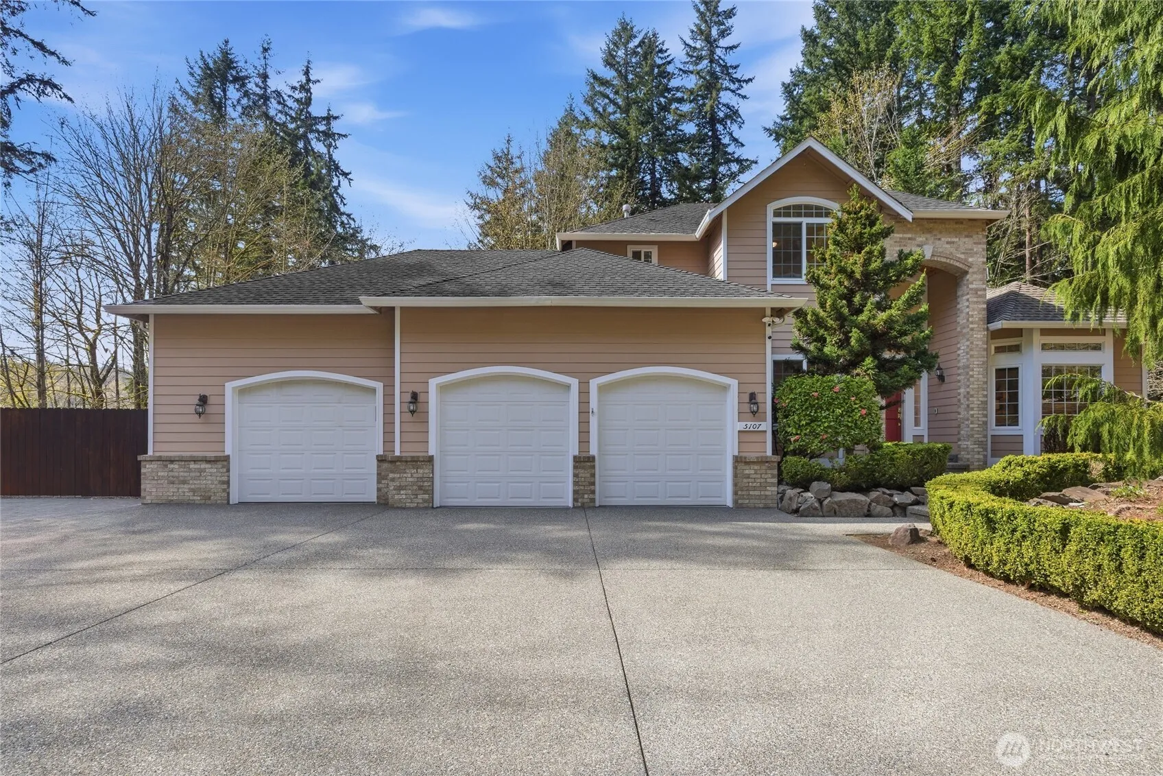 Property photo for 5107 218th Avenue Ne, Redmond photo 3