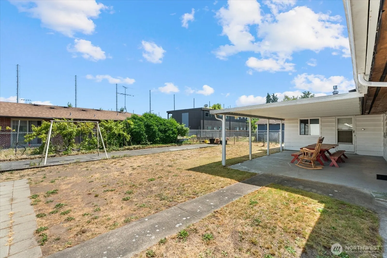 Property photo for 1718 G Street Se, Auburn photo 5