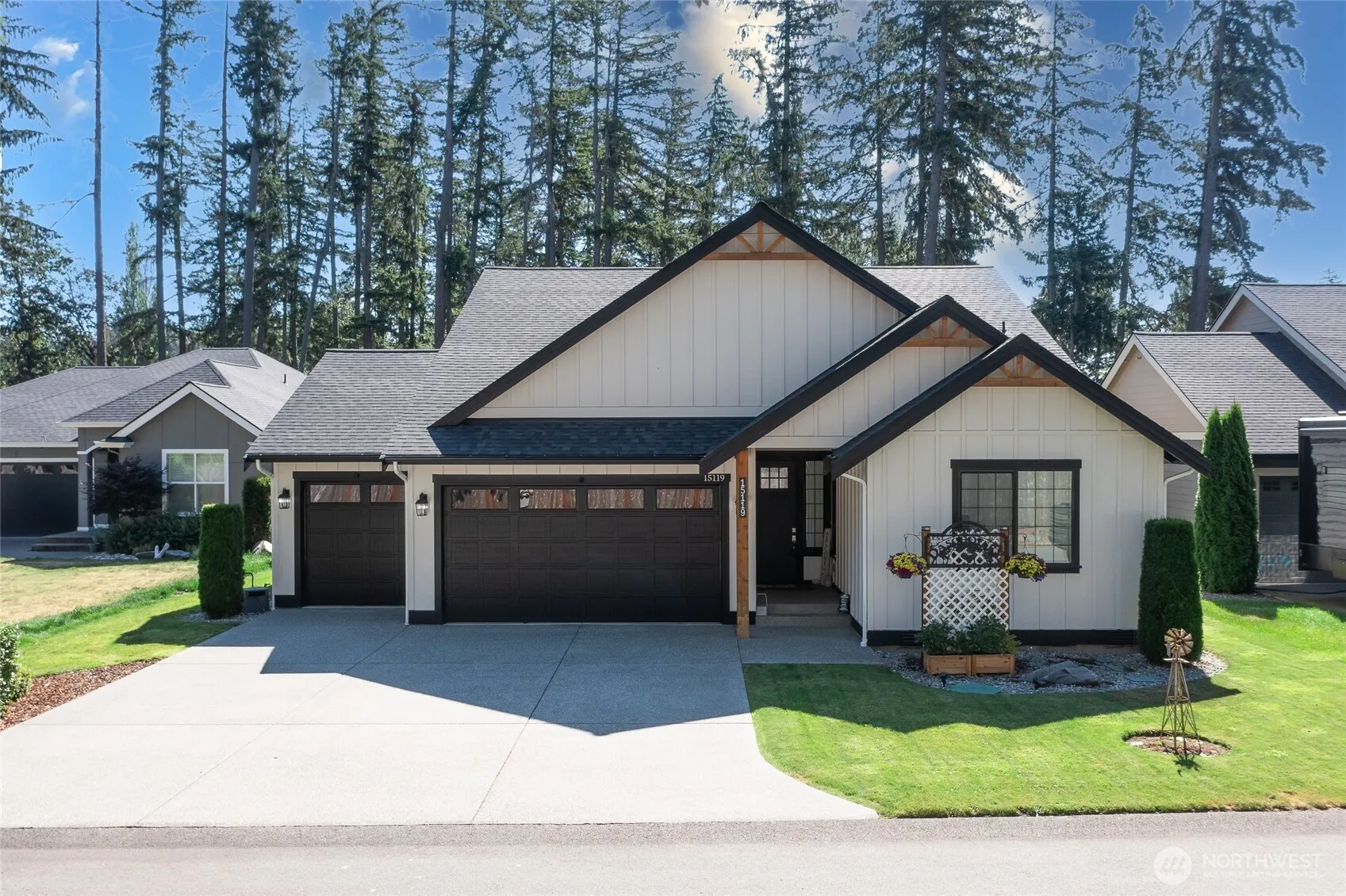 Property photo for 15119 33rd Avenue Ct E, Tacoma photo 2