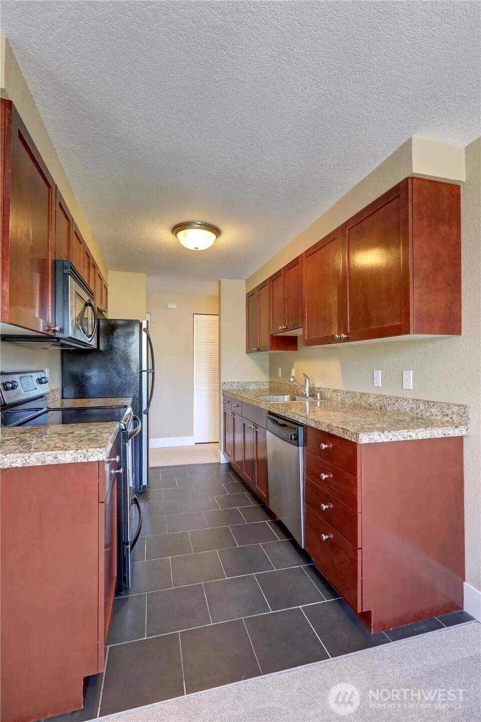 Property photo for 939 N 101st Street #302, Seattle photo 5