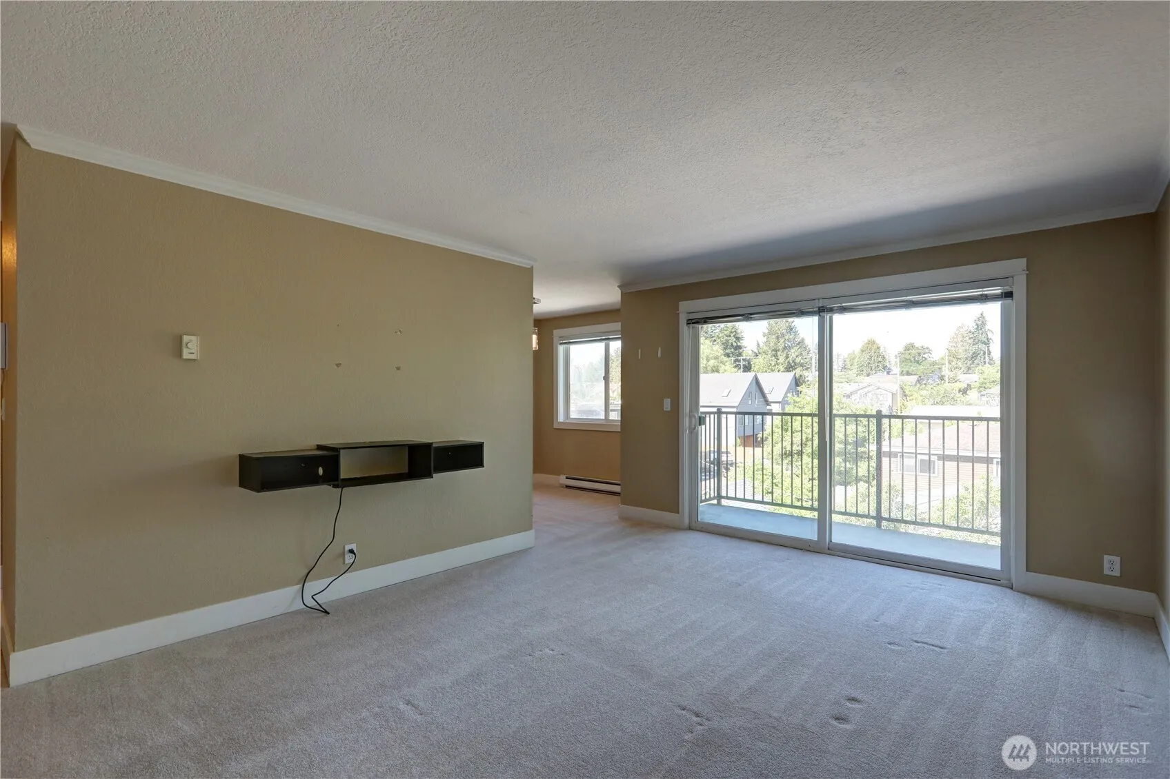 Property photo for 939 N 101st Street #302, Seattle photo 2