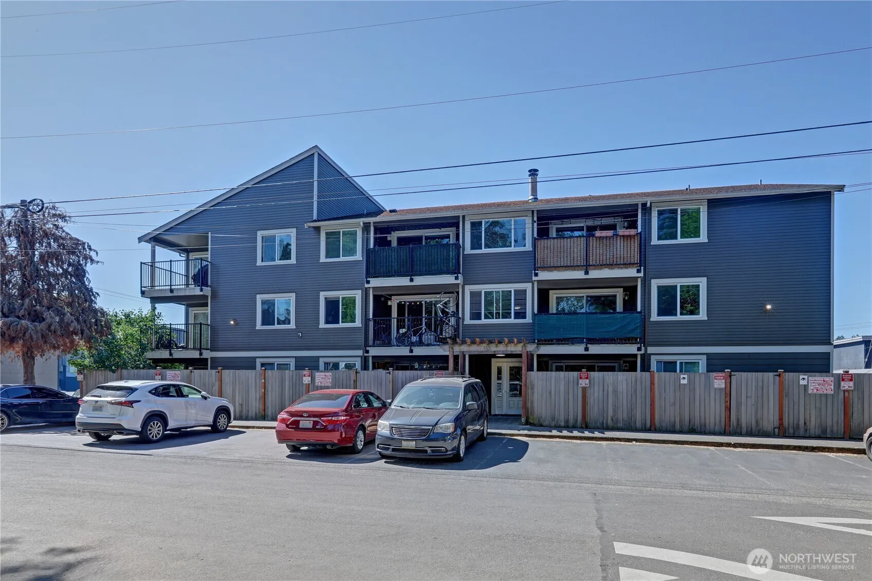 Property photo for 939 N 101st Street #302, Seattle