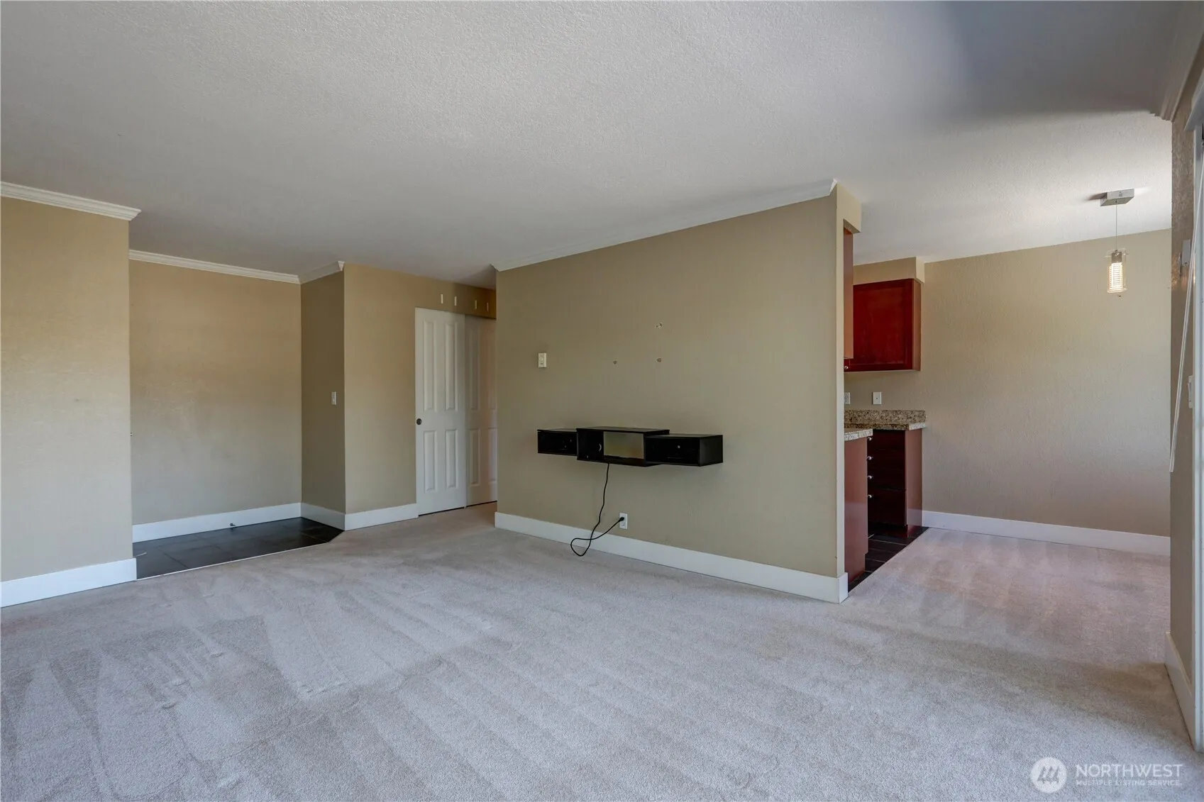 Property photo for 939 N 101st Street #302, Seattle photo 3