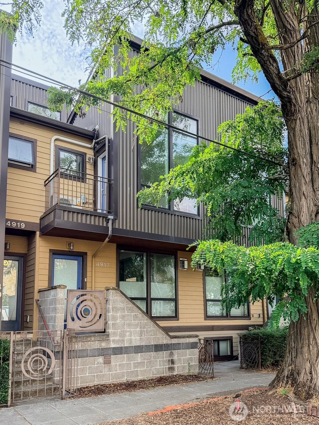 Property photo for 4917 39th Avenue S, Seattle