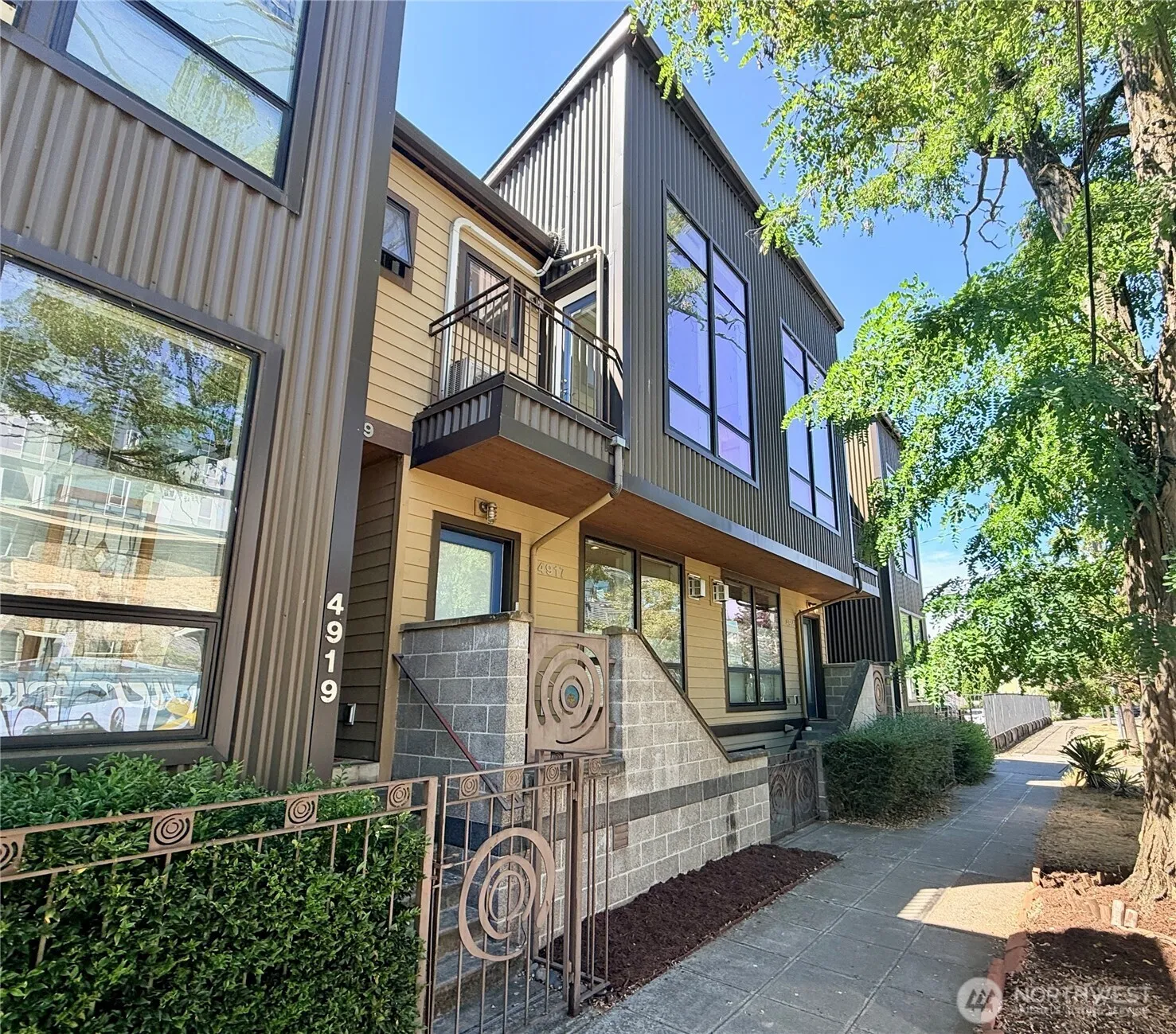 Property photo for 4917 39th Avenue S, Seattle