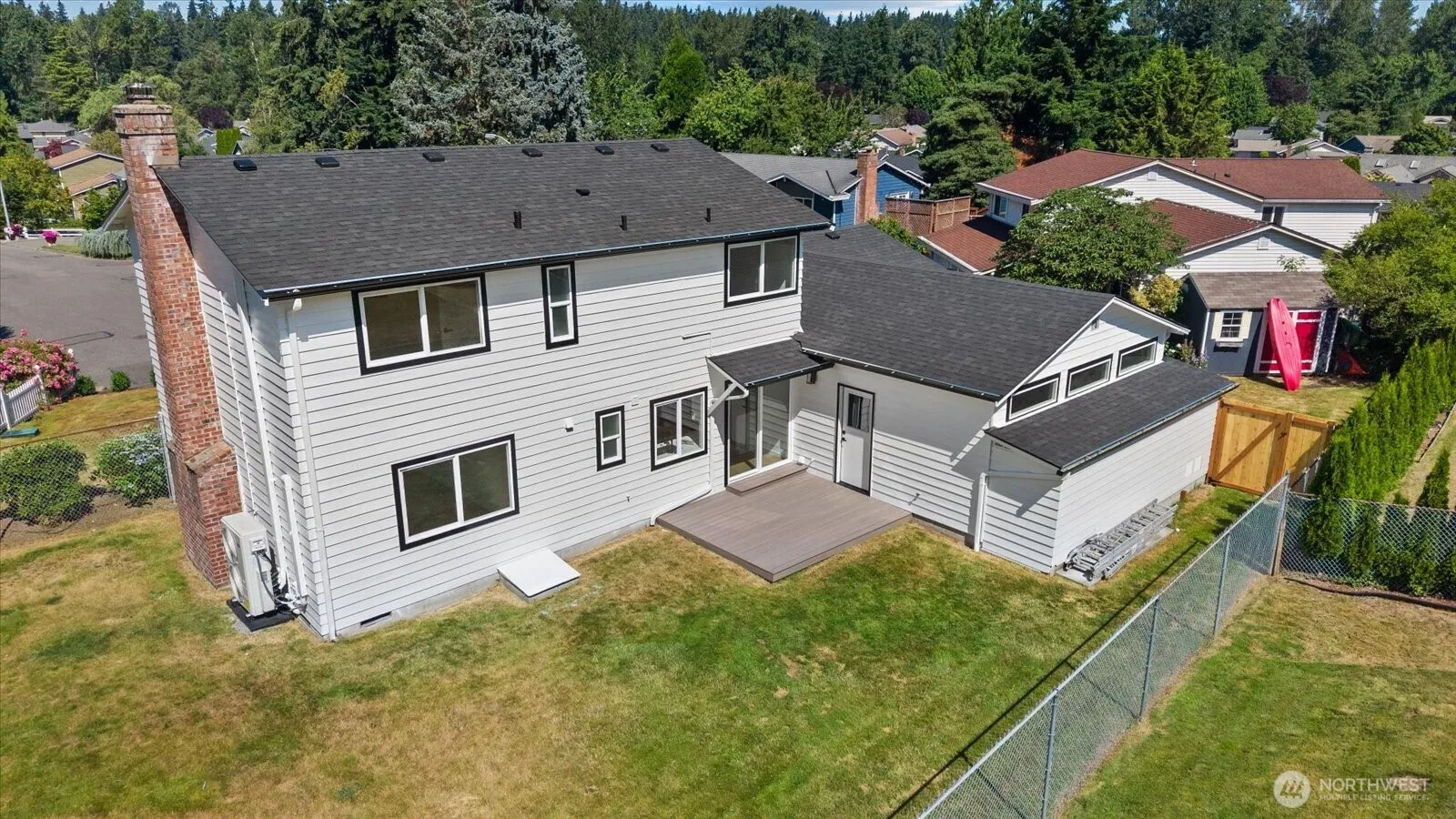 Property photo for 11235 Ne 146th St, Kirkland photo 5