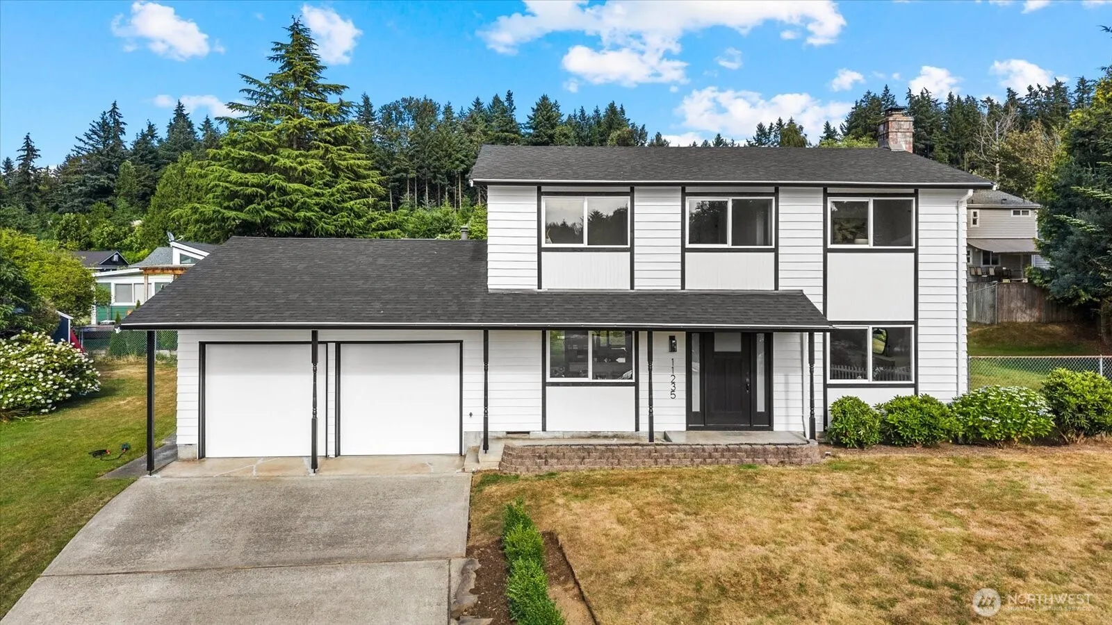 Property photo for 11235 Ne 146th St, Kirkland
