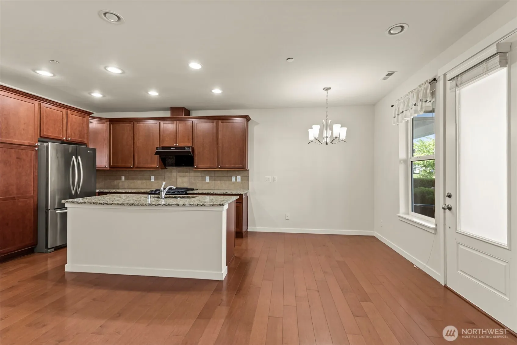 Property photo for 1119 Ne Hickory Lane, Issaquah photo 3