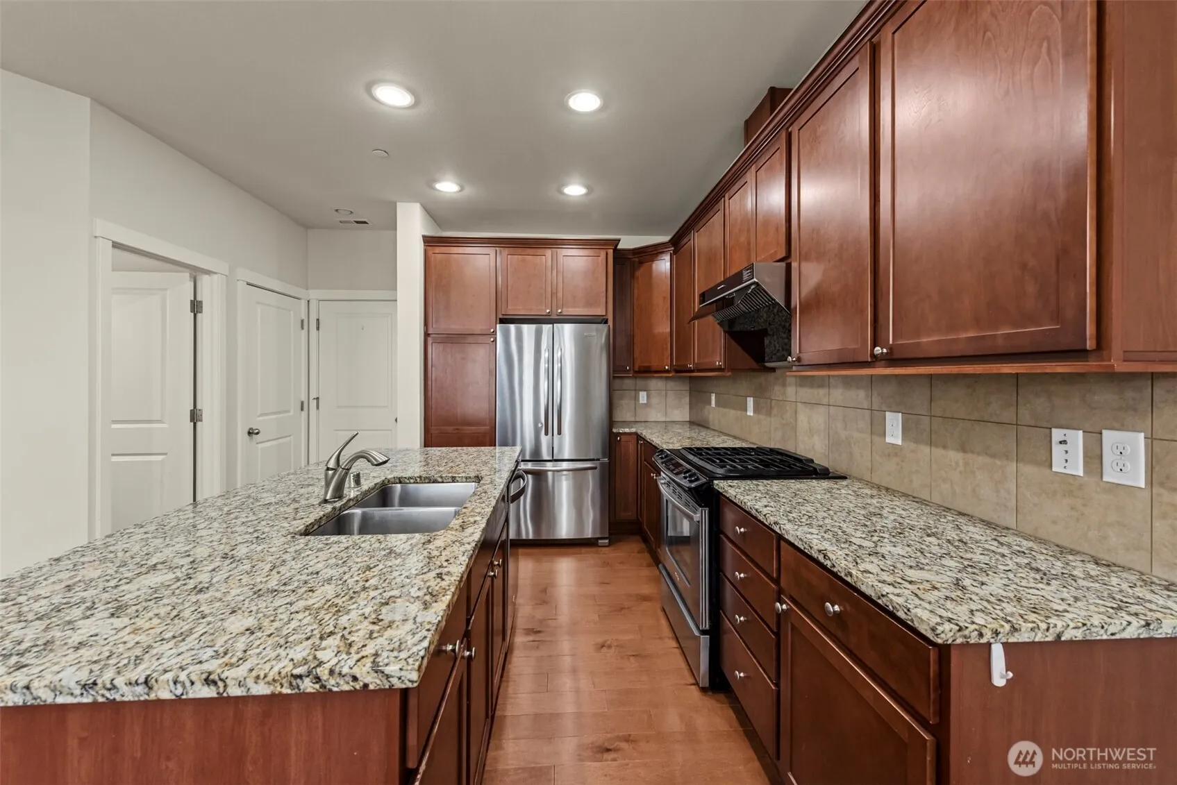 Property photo for 1119 Ne Hickory Lane, Issaquah photo 5