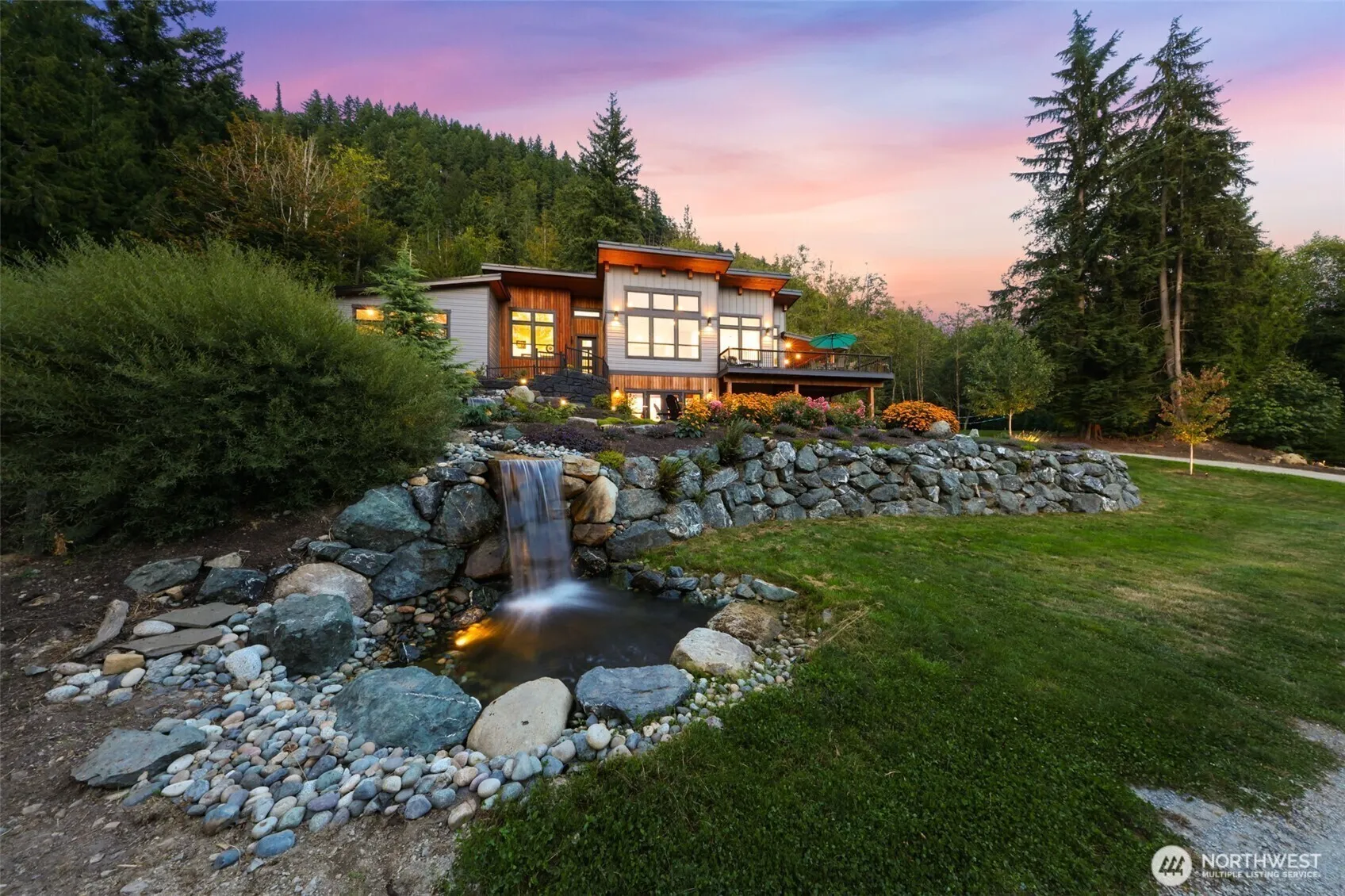 Property photo for 322 Manley Road, Bellingham