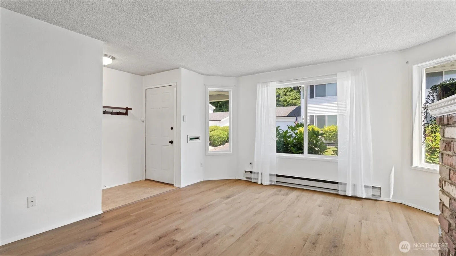 Property photo for 4518 Sw 320th Street #a, Federal Way photo 3