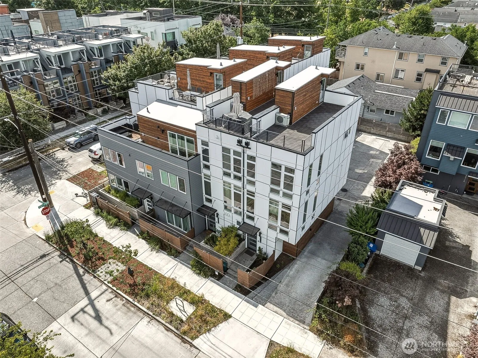 Property photo for 2609 Sw Nevada Street, Seattle