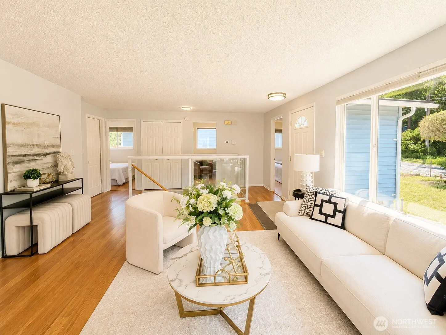 Property photo for 6950 24th Avenue Sw, Seattle photo 3