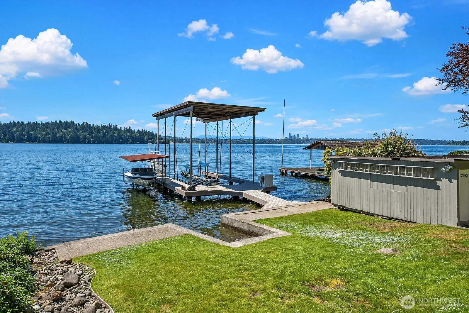 Property photo for 4835 Forest Avenue Se, Mercer Island