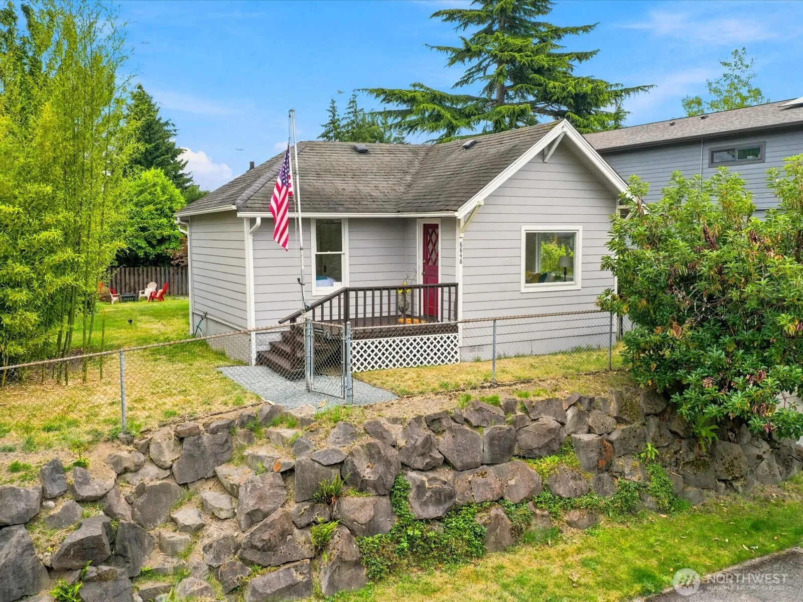 Property photo for 8848 13th Avenue Sw, Seattle photo 2