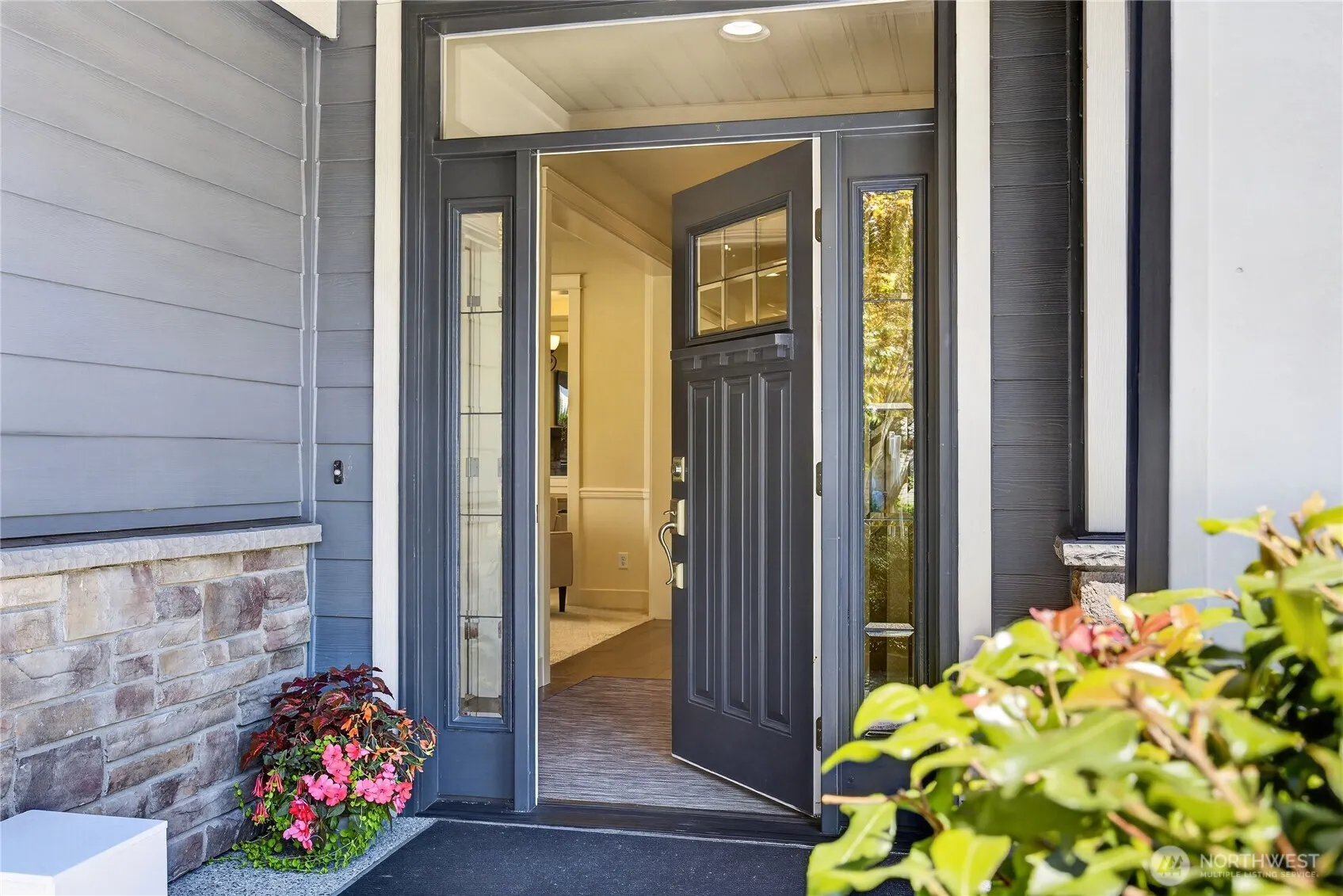 Property photo for 21056 Se 6th Place, Sammamish photo 2