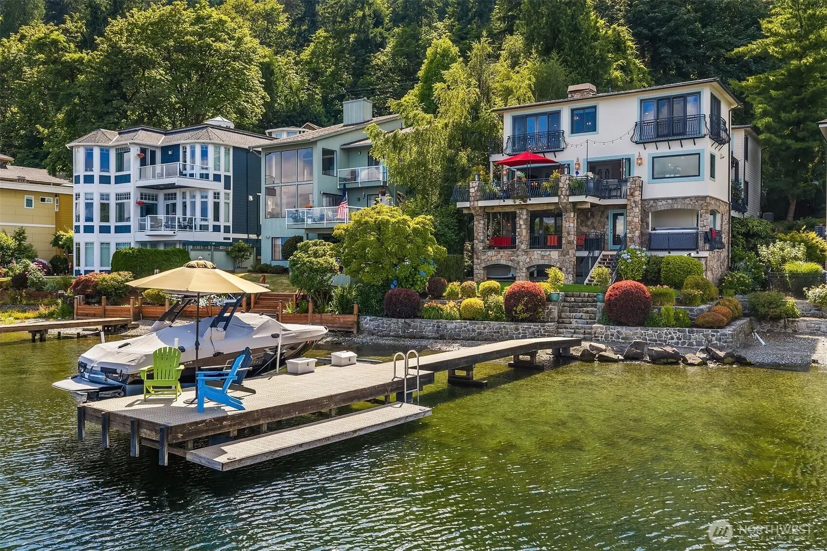 Property photo for 456 W Lake Sammamish Parkway Se, Bellevue